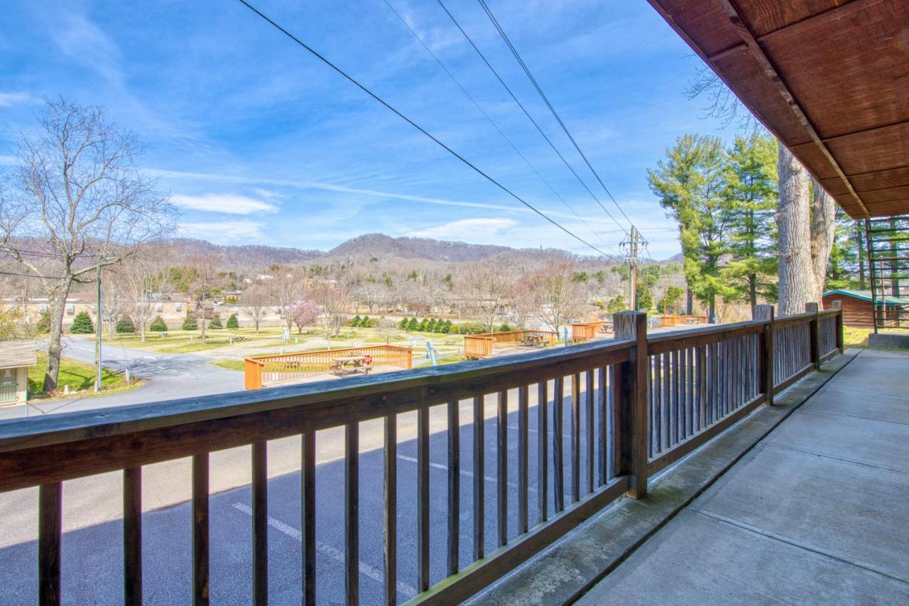 Campground Cabin Lake Junaluska Buitenkant foto