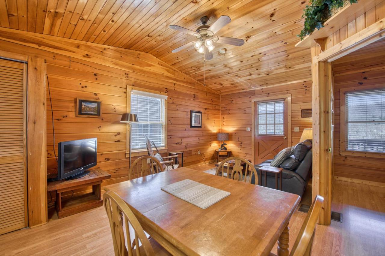Campground Cabin Lake Junaluska Buitenkant foto