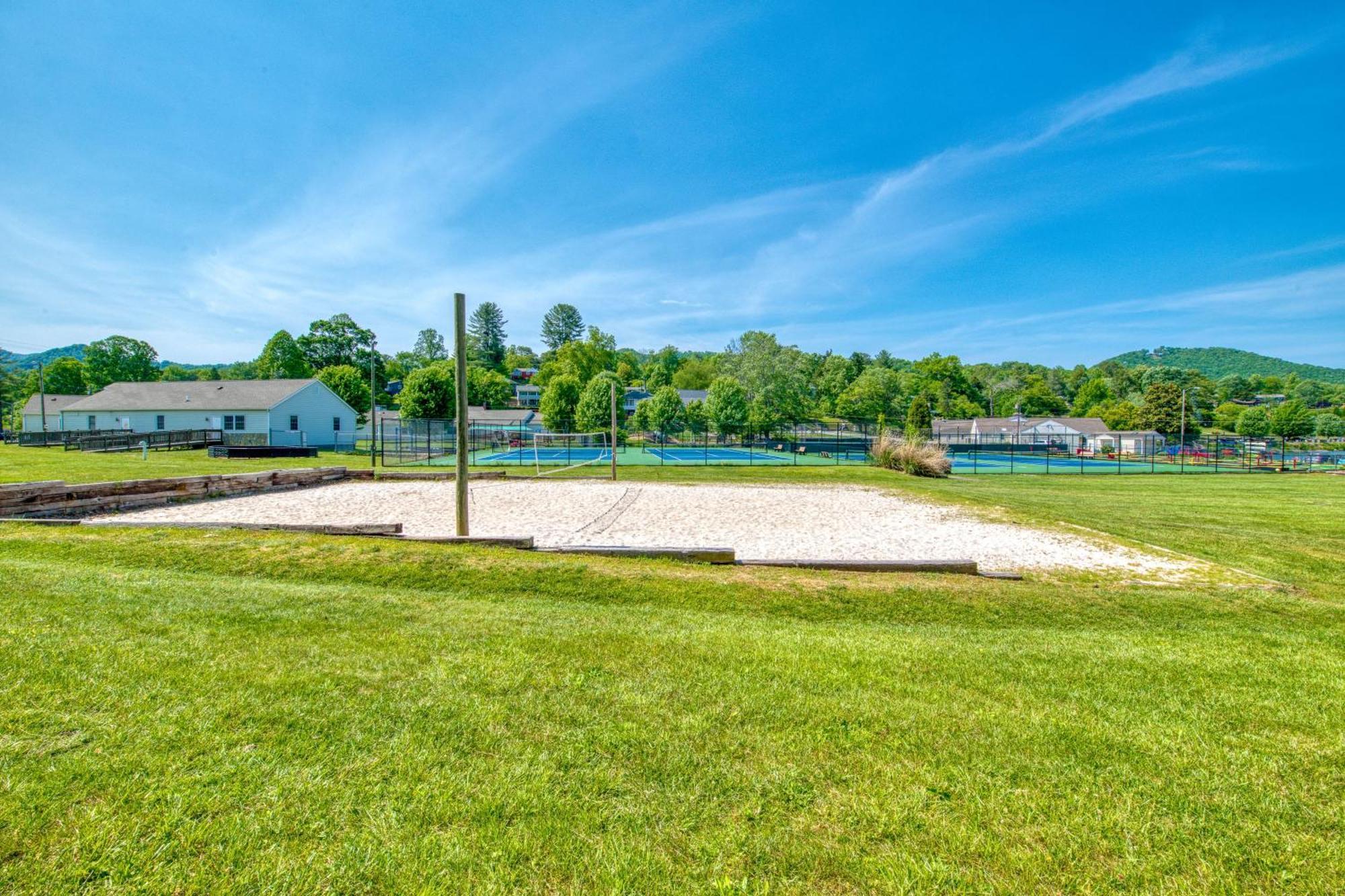 Campground Cabin Lake Junaluska Buitenkant foto