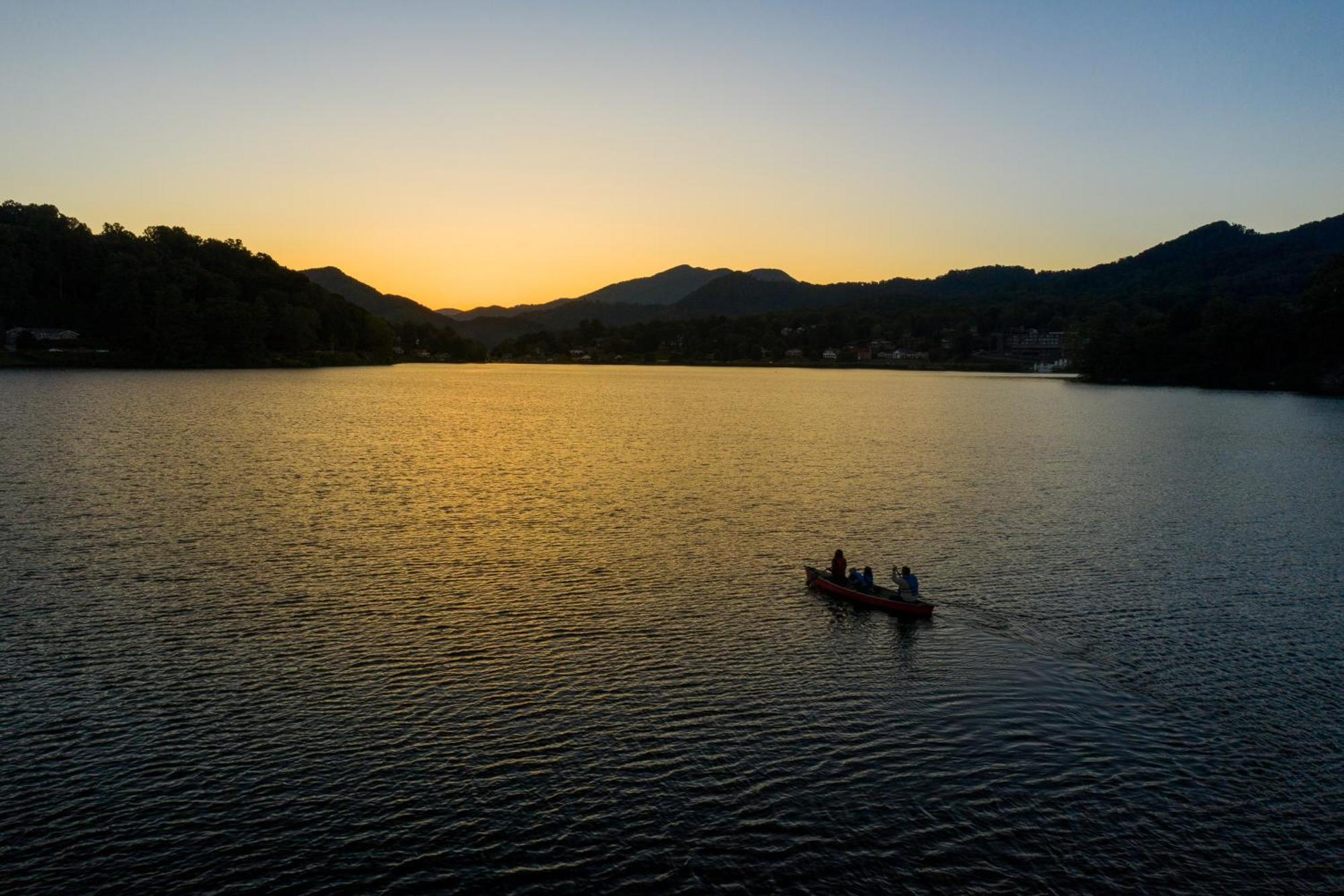 Campground Cabin Lake Junaluska Buitenkant foto
